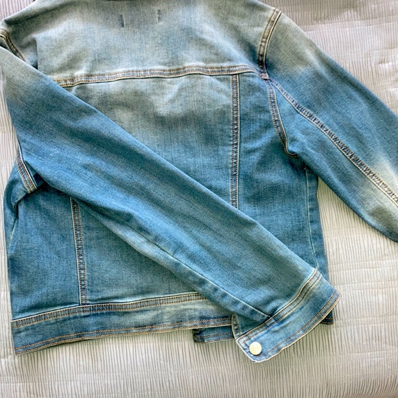 Denim jacket - Picture 4 of 5